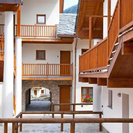 Scenic At The Center Of Apartment *