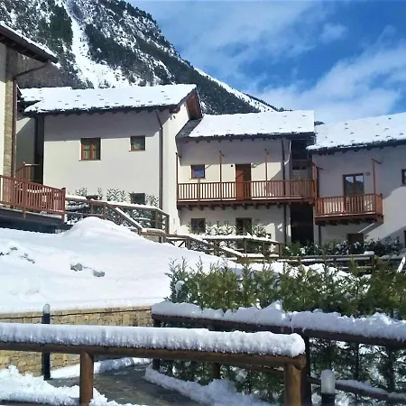 Apartment Scenic At The Center Of
